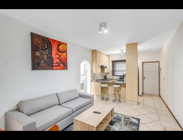 1 BEDROOM APARTMENT FOR SALE IN LONEHILL